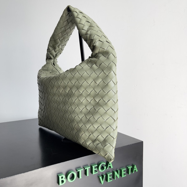 HOT SALE BOTTEGA VENETA medium Hop