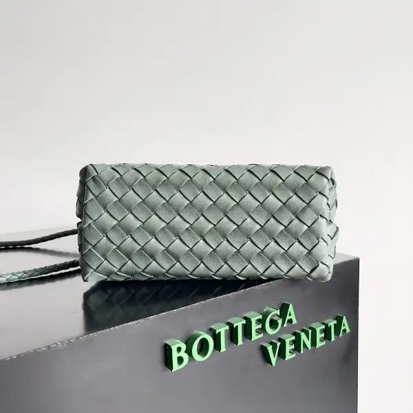 First Bag Ru BOTTEGA VENETA SMALL ANDIAMO-25*22*10.5cm