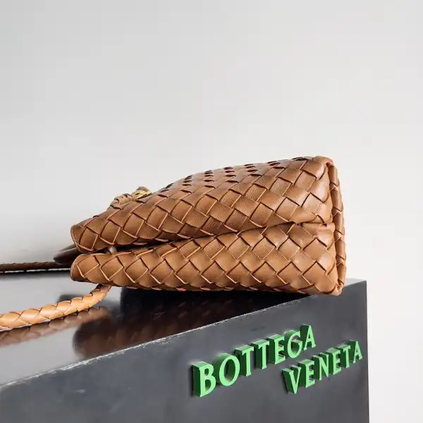 First bag ru BOTTEGA VENETA MEDIUM ANDIAMO