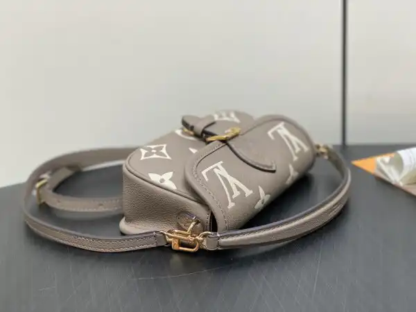 Rep LOUIS VUITTON Nano Diane-19*10.5*6 CM