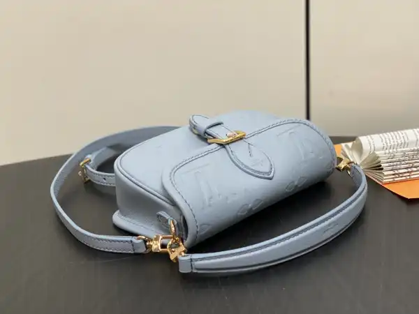 First bag ru LOUIS VUITTON Nano Diane-19*10.5*6 CM