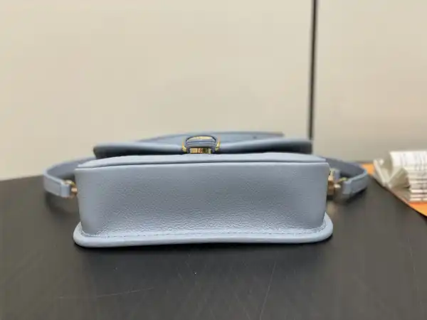 Aaa replica ru LOUIS VUITTON Nano Diane-19*10.5*6 CM