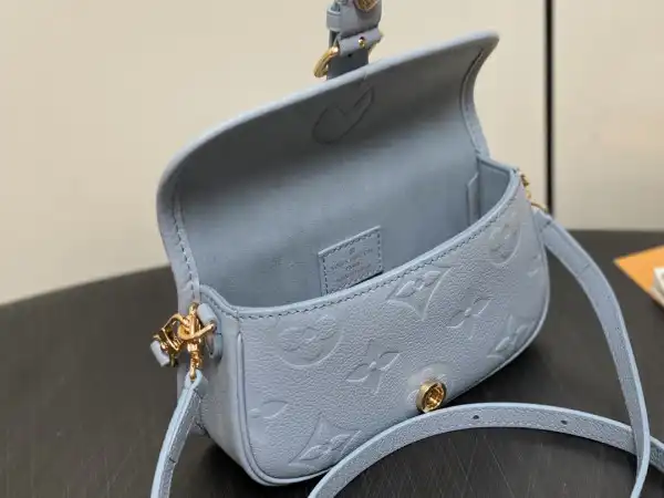 Affordable LOUIS VUITTON Nano Diane-19*10.5*6 CM