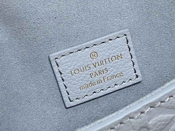 HOT SALE LOUIS VUITTON Nano Diane-19*10.5*6 CM