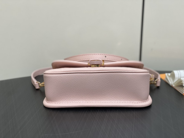 HOT SALE LOUIS VUITTON Nano Diane-19*10.5*6 CM