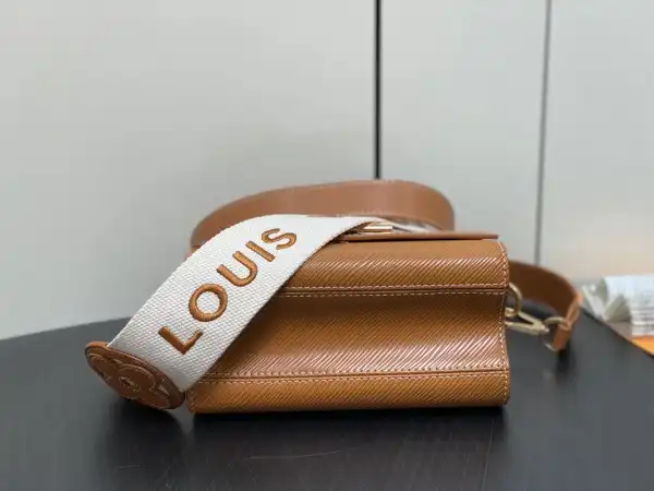 LOUIS VUITTON TWIST MM-23*17*9.5CM