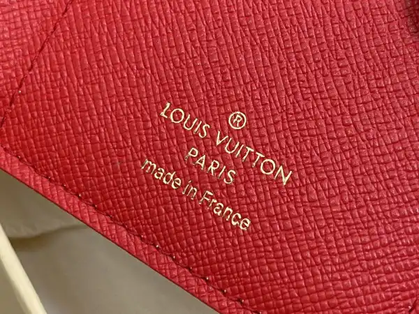 First bag ru LOUIS VUITTON Lisa Wallet - 9*11.5*1.5CM