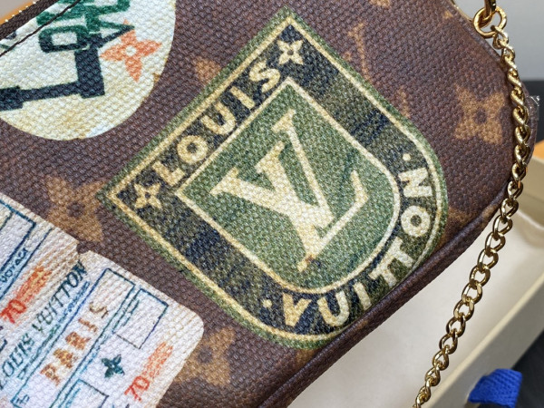 HOT SALE LOUIS VUITTON MINI POCHETTE-14.5*9.5*4.0CM