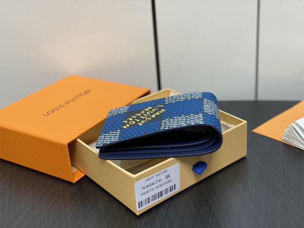 [FREE SHIPPING] LOUIS VUITTON MULTIPLE WALLET-11.5*9*1.5cm