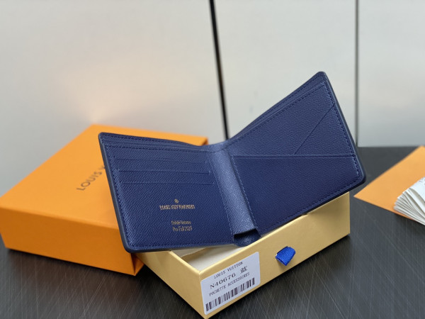 [FREE SHIPPING] LOUIS VUITTON MULTIPLE WALLET-11.5*9*1.5cm