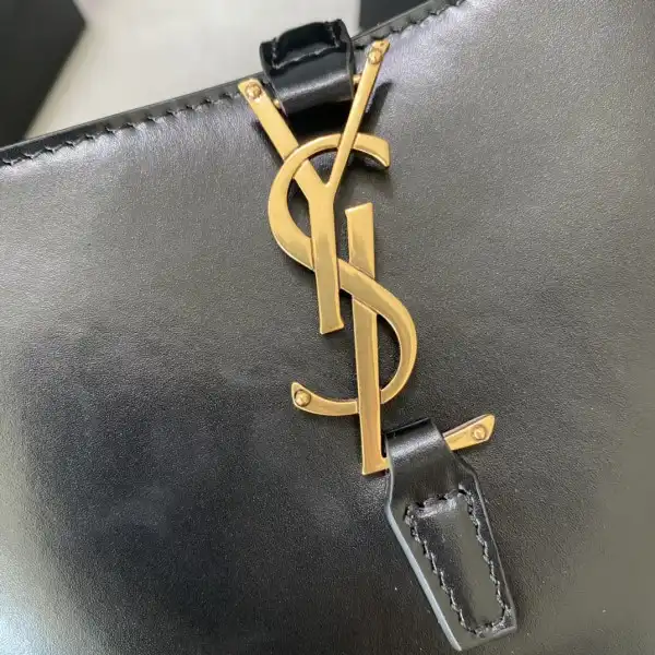 YSL LE 37  SMALL BAG-17*20*13CM