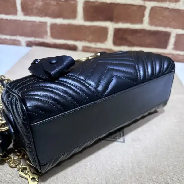 GUCCI MARMONT small TOP HANDLE BAG