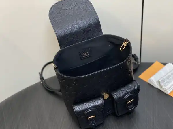 First bag ru LOUIS VUITTON Backup Ys-20*22*14CM