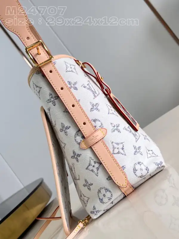 First bag ru LOUIS VUITTON CARRYALL PM-29*24*12cm