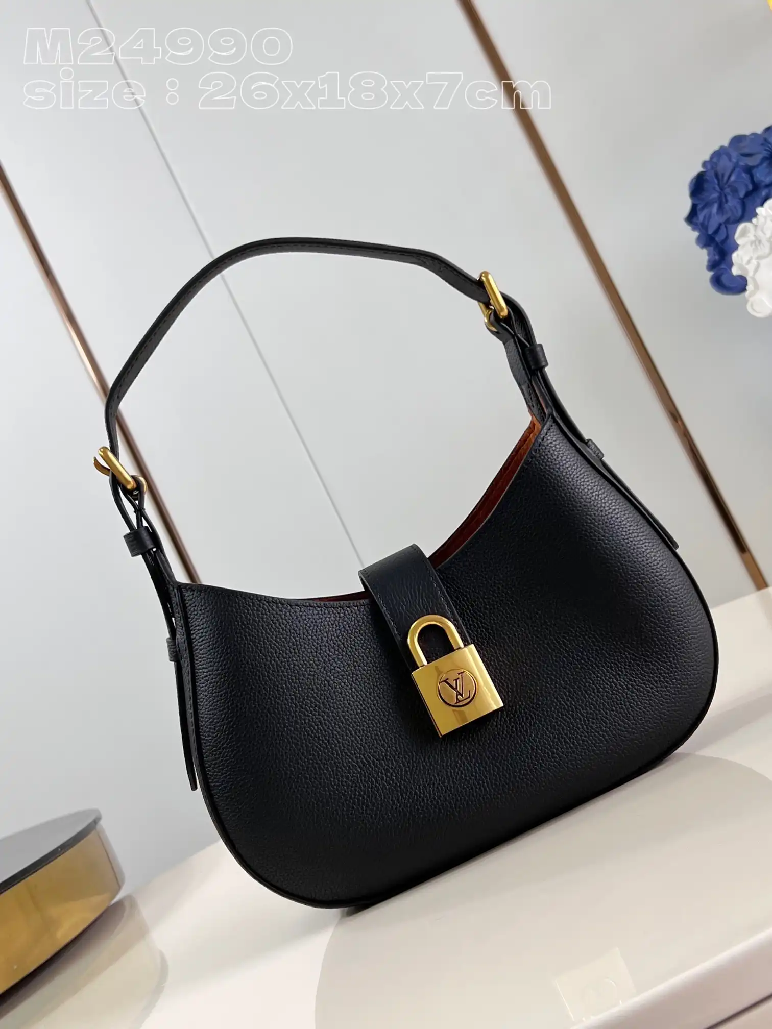 Affordable LOUIS VUITTON Low Key Shoulder Bag-26*18*7CM