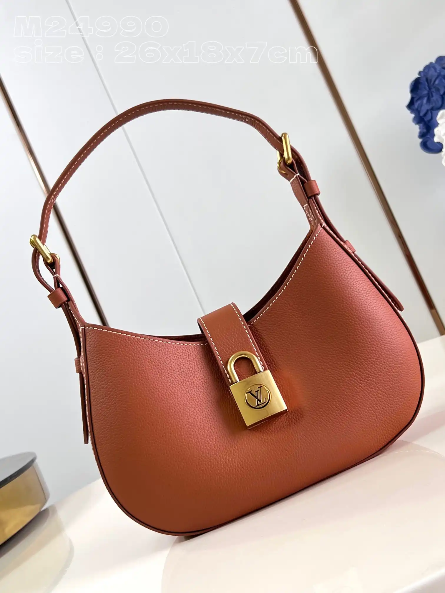 Aaa replica ru LOUIS VUITTON Low Key Shoulder Bag-26*18*7CM