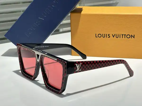 First Bag Ru LOUVIS VUITTON SUNGLASSES