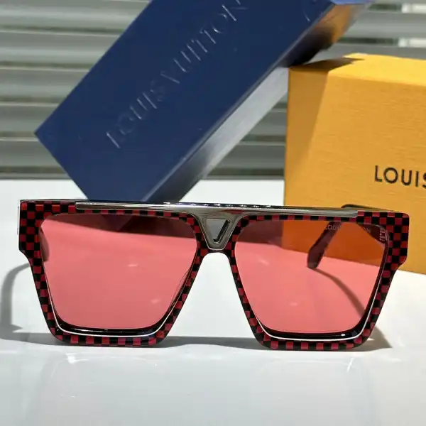 Bagsoffer LOUVIS VUITTON SUNGLASSES