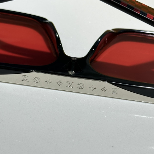 HOT SALE LOUVIS VUITTON SUNGLASSES