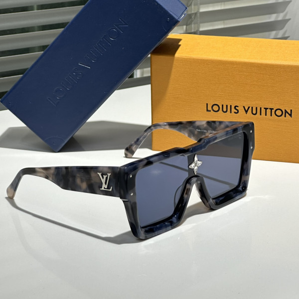 HOT SALE LOUVIS VUITTON SUNGLASSES