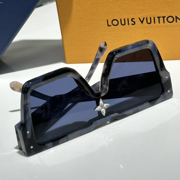 HOT SALE LOUVIS VUITTON SUNGLASSES