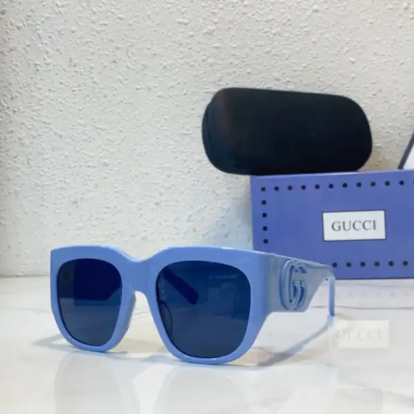 GUCCI sunglasses