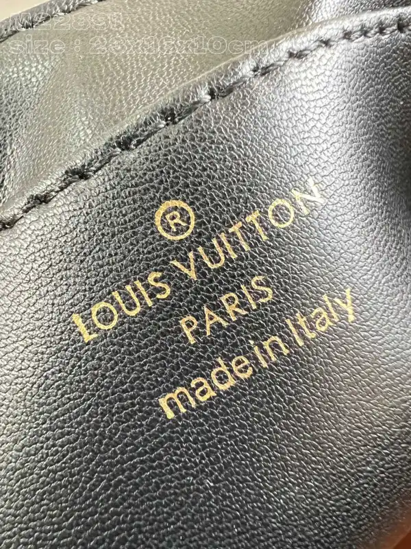 LOUIS VUITTON Pico GO-14-23*16*10CM