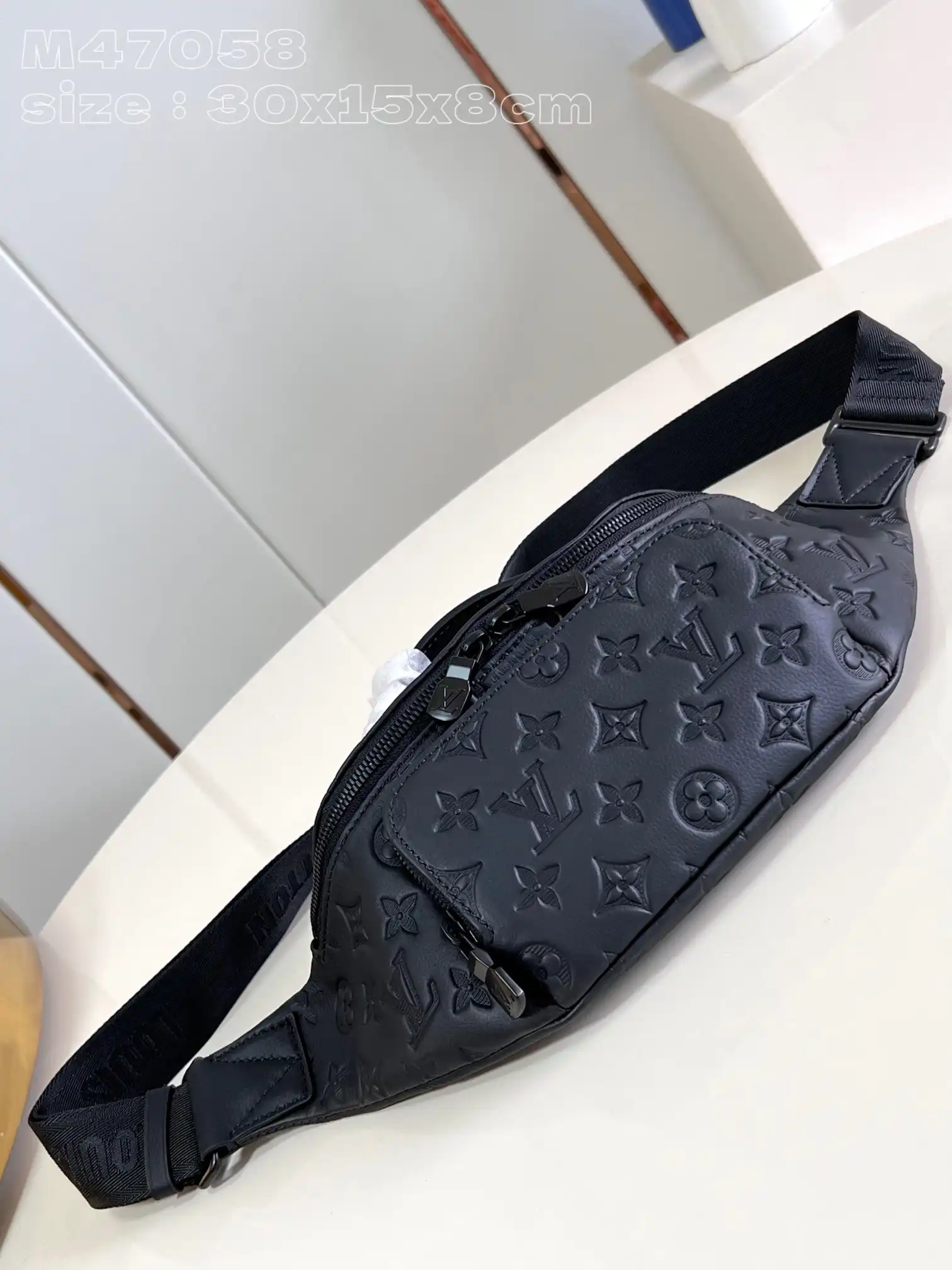 Cheap LOUIS VUITTON Rush Bumbag-30*15*8CM