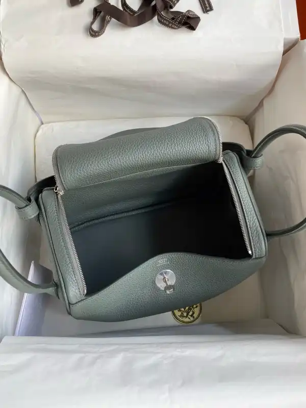 Bagsoffer HERMES LINDY 26 HANDMADE