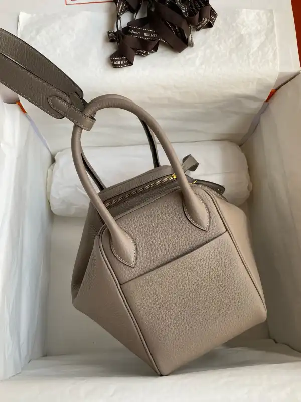 First bag ru HERMES LINDY 26 HANDMADE