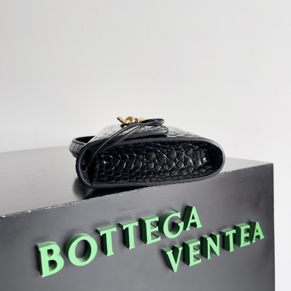 BOTTEGA VENETA Long Clutch Andiamo With Handle-31*13*3CM