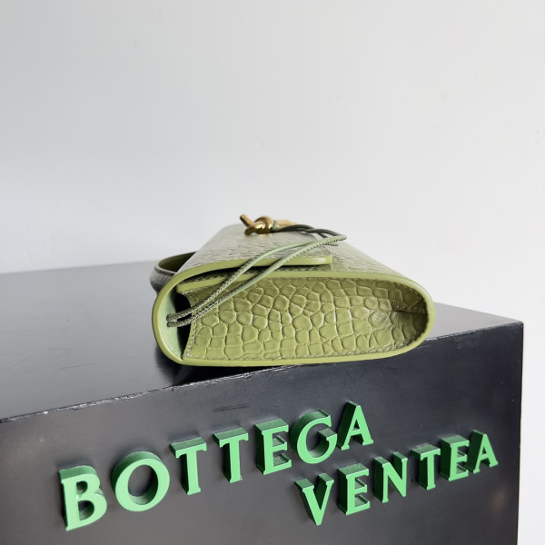 BOTTEGA VENETA Long Clutch Andiamo With Handle-31*13*3CM