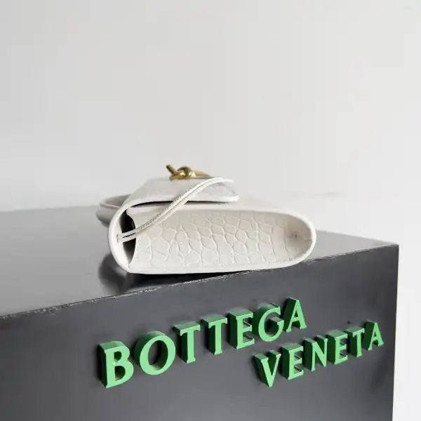 BOTTEGA VENETA Long CHANELutch Andiamo With Handle-31*13*3CM