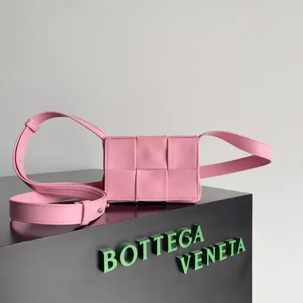 First bag ru BOTTEGA VENETA Candy mini Cassette-12*8*4cm