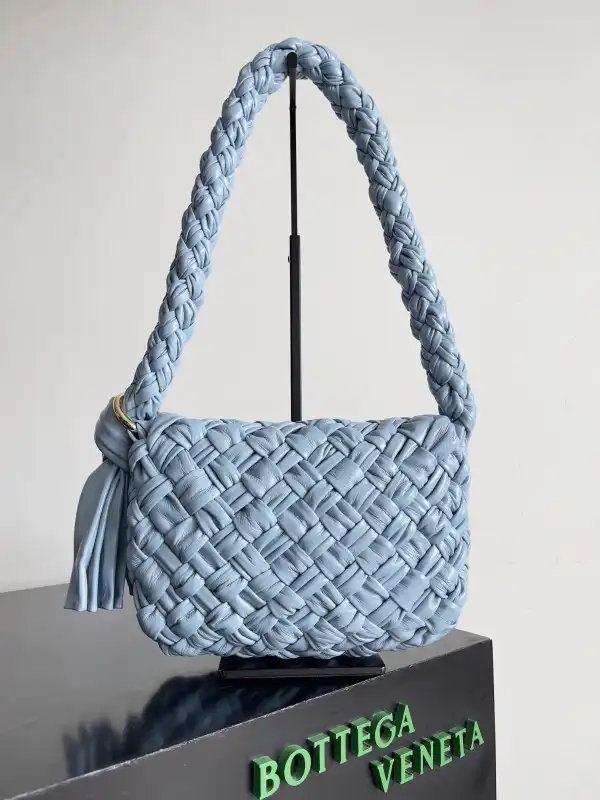 First bag ru Bottega Veneta  Città Shoulder Bag-25*18*5.5cm