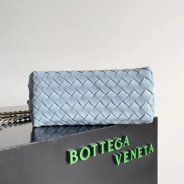 Bottega Veneta Small Andiamo Chain-25*22*10.5cm