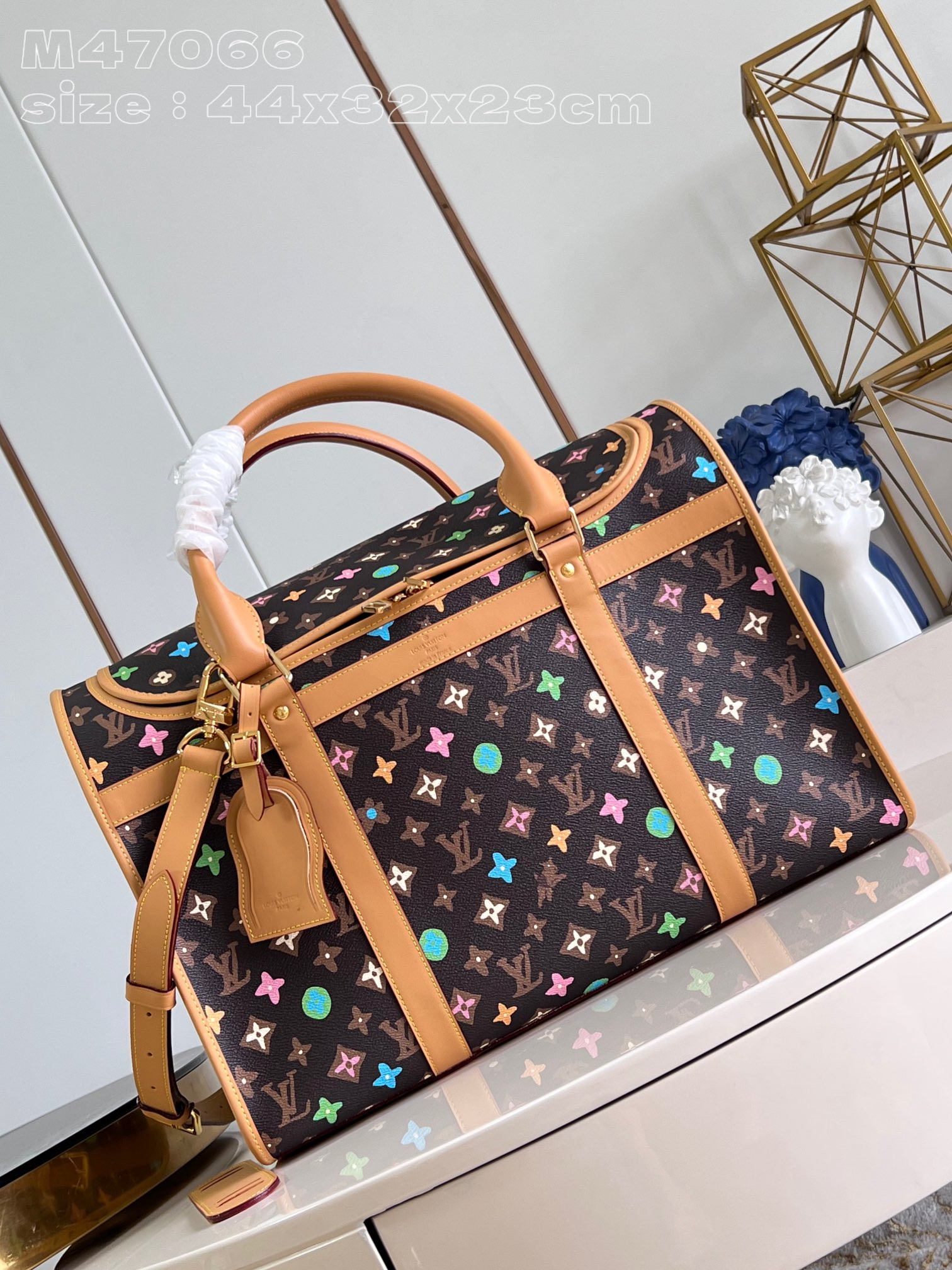 HOT SALE LOUIS VUITTON Dog Bag-44*32*23CM