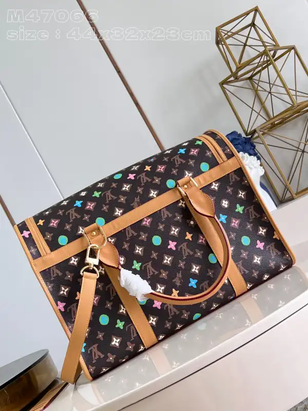 Affordable LOUIS VUITTON Dog Bag-44*32*23CM