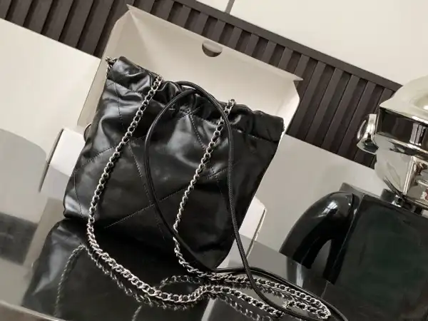 First bag ru CHANEL 22 MINI HANDBAG -23*18.5*6CM