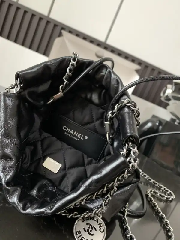 CHANEL 22 MINI HANDBAG -23*18.5*6CM