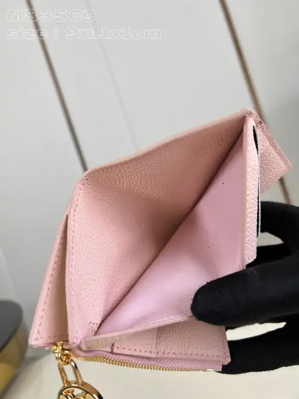 Firstbag Ru LOUIS VUITTON Lisa Wallet - 9*11.5*1.5CM