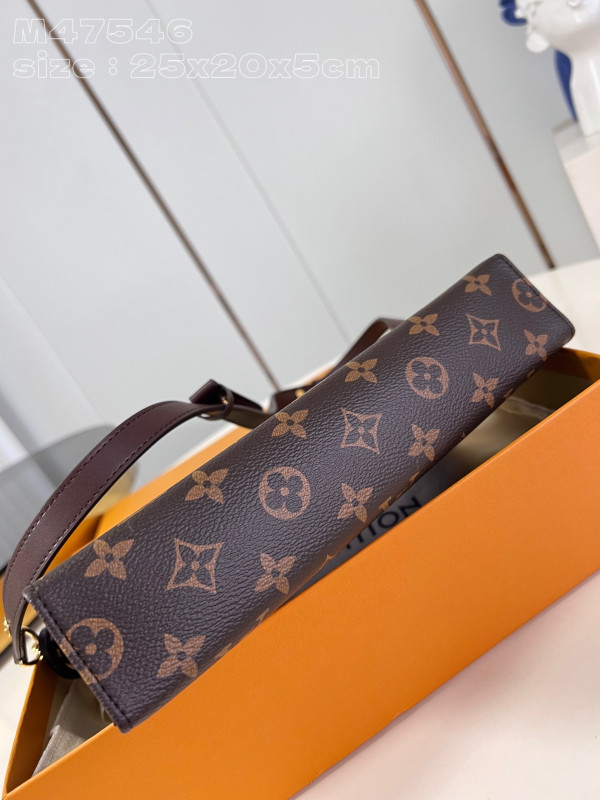 LOUIS VUITTON Monogram Toiletry Pouch-25*20*5.5CM