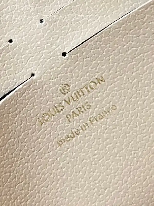 How to buy Cheap LOUIS VUITTON Monogram Toiletry Pouch-25*20*5.5CM