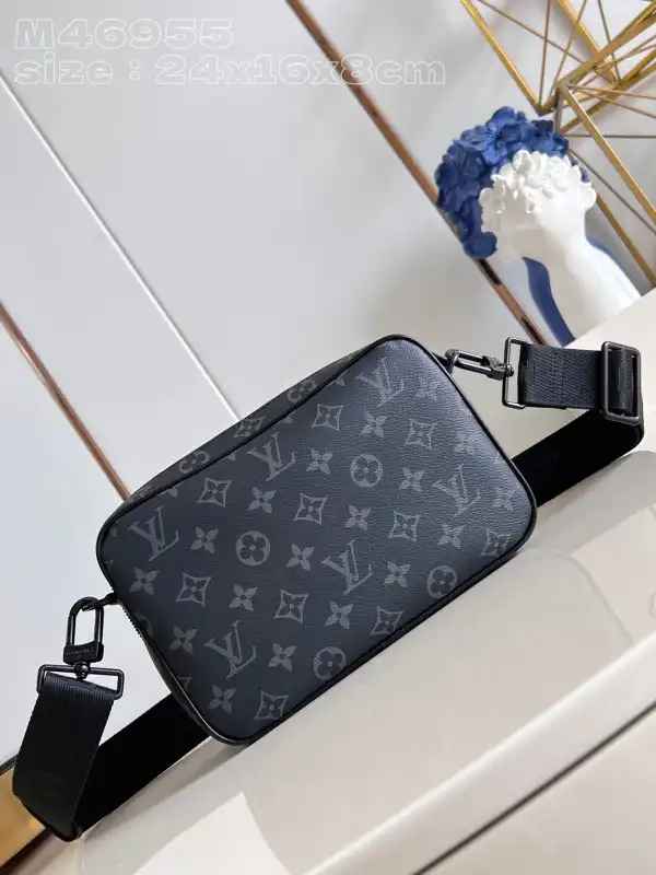 LOUIS VUITTON Nano Alpha-24*16*8 cm