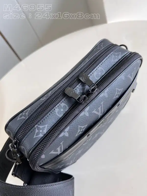 LOUIS VUITTON Nano Alpha-24*16*8 cm