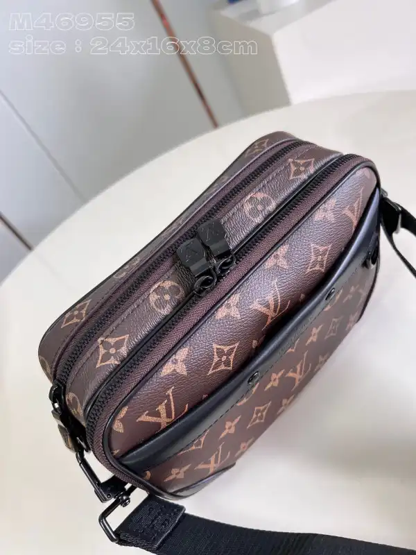 LOUIS VUITTON Nano Alpha-24*16*8 cm