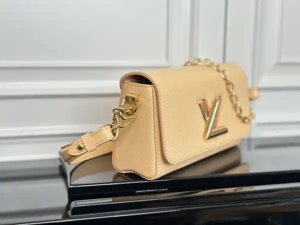 First bag ru LOUIS VUITTON TWIST-23.5*12*7 cm