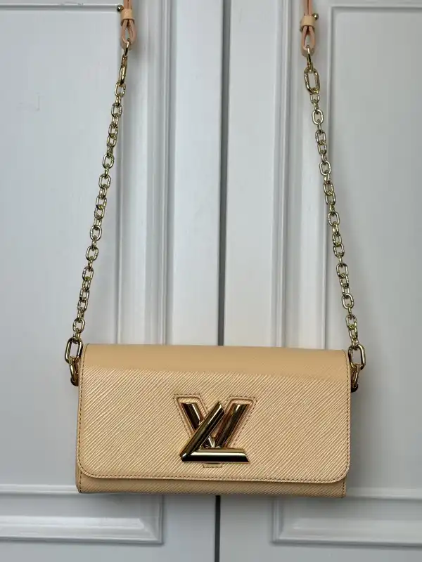 LOUIS VUITTON TWIST-23.5*12*7 cm