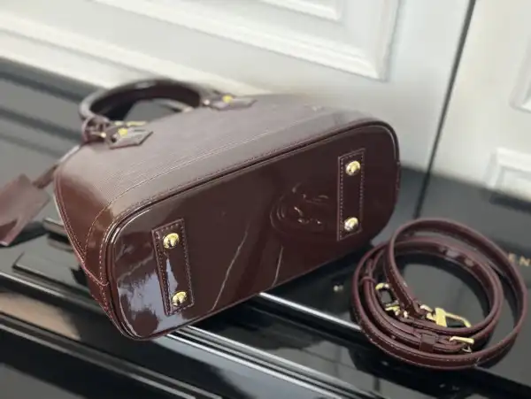 LOUIS VUITTON ALMA BB-23.5*17.5*11.5cm