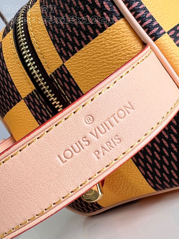 HOT SALE LOUIS VUITTON LOCKER DOPP KIT bag-23*13*12CM